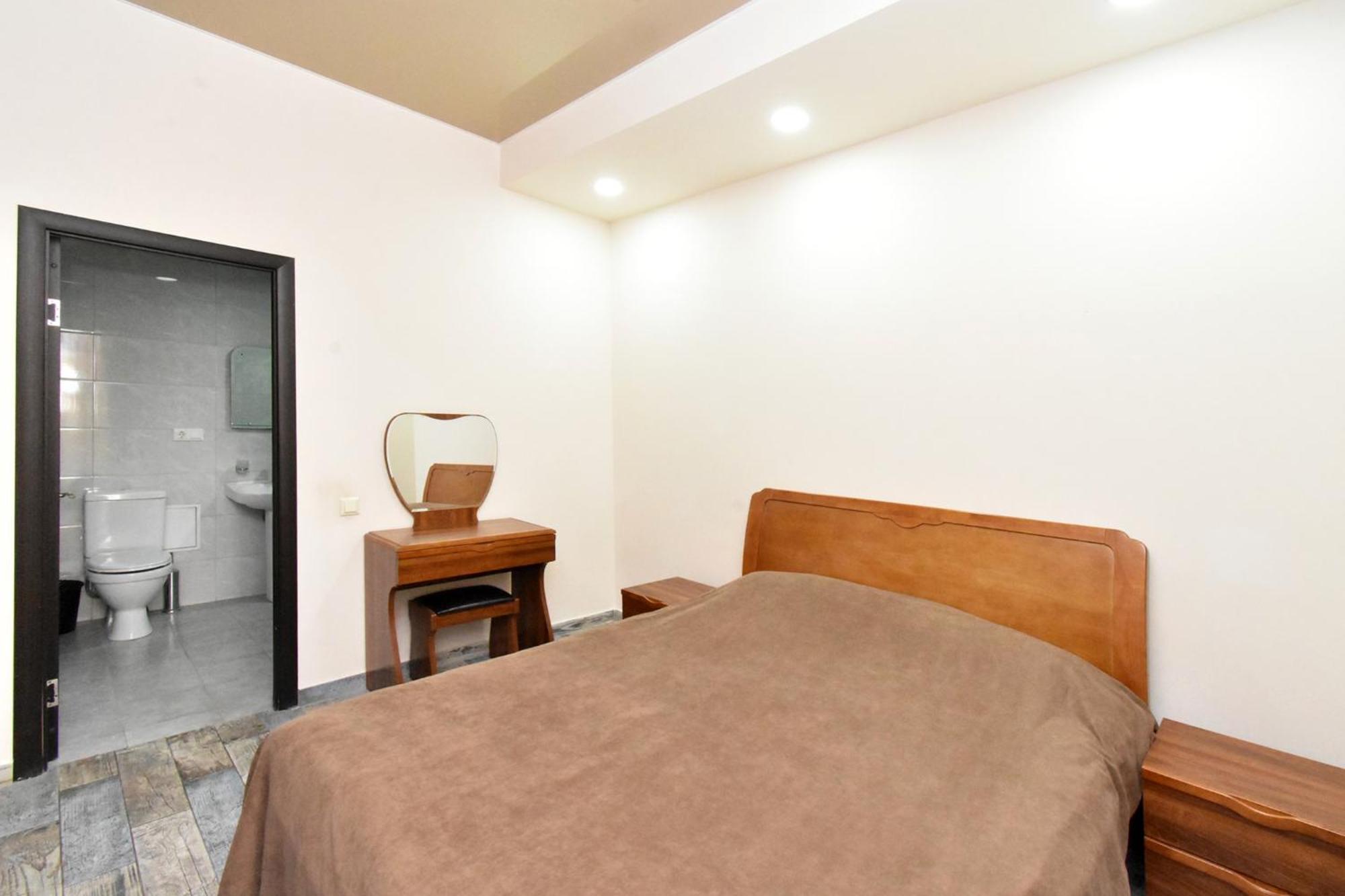 יירבאן Yars Apartments מראה חיצוני תמונה